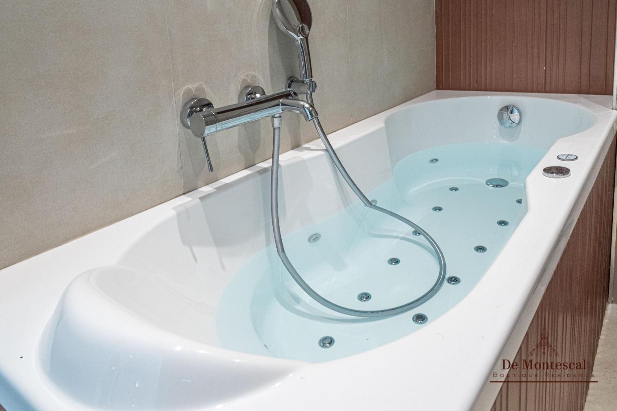 De Montescal - Hot Tub And Ac Cosy Apartment A Prime Location 40M2 Париж Екстер'єр фото