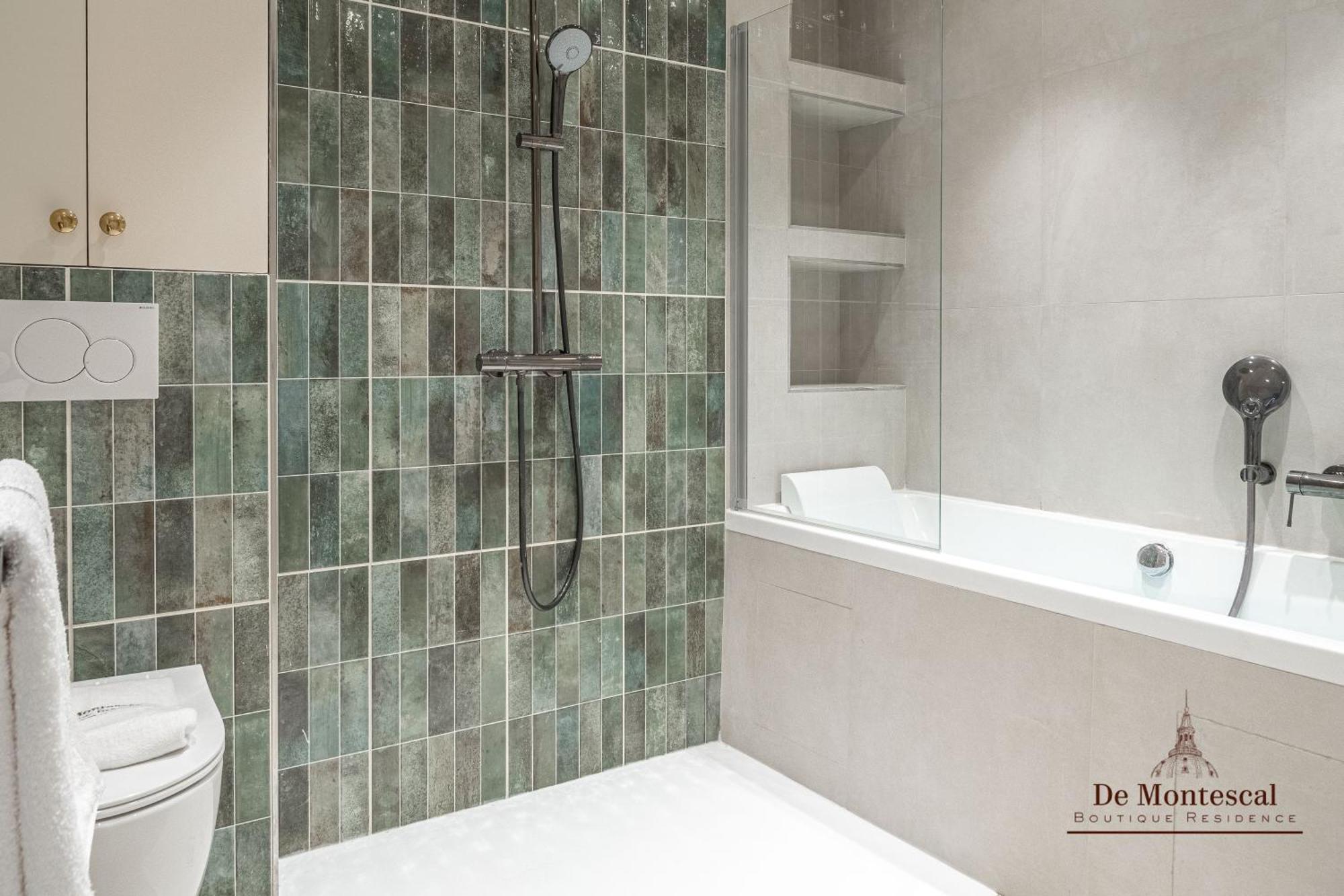 De Montescal - Hot Tub And Ac Cosy Apartment A Prime Location 40M2 Париж Екстер'єр фото